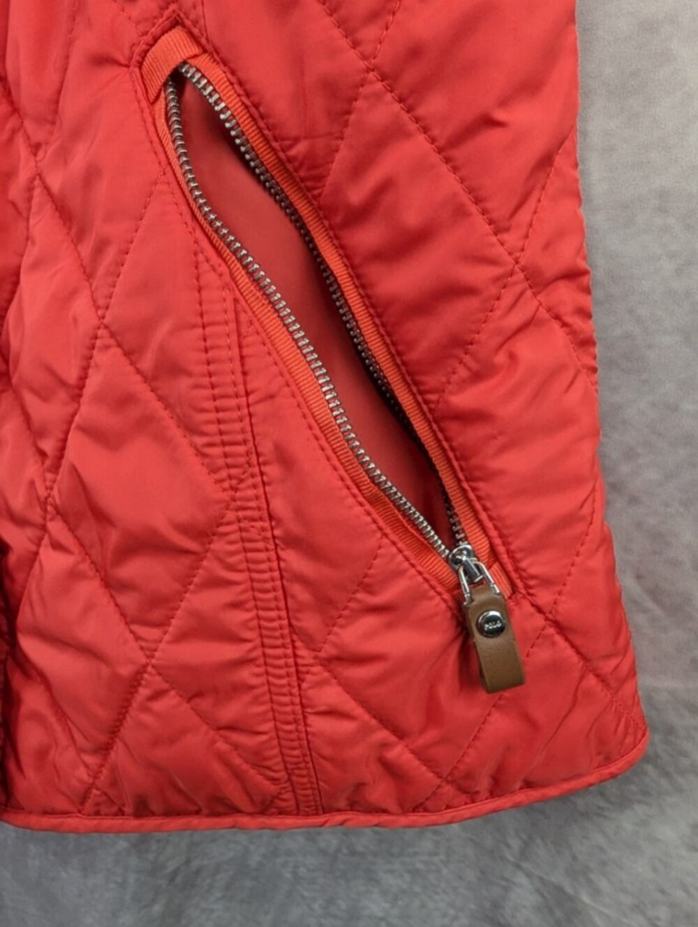 Polo Golf Ralph Lauren Red Quilted Vest Embroidered Back Pony Size Small EUC - Picture 10 of 15